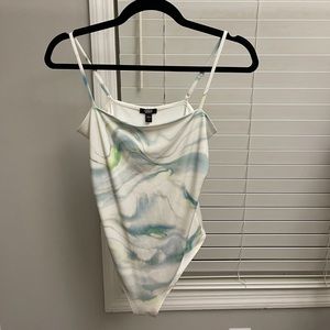 Express body contour marble print bodysuit